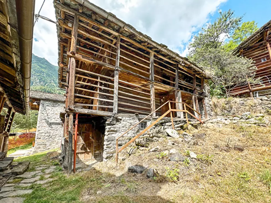 Immagine 10 di Rustico / casale in vendita  in Goreto a Alagna Valsesia