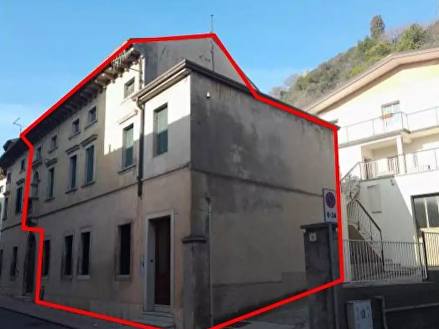 Immagine 1 di Palazzo in vendita  in Via Da Ponte, 54 a Vittorio Veneto