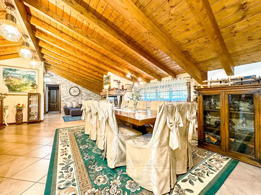 Immagine 17 di Villa in vendita  in Via Barro 93 a Invorio