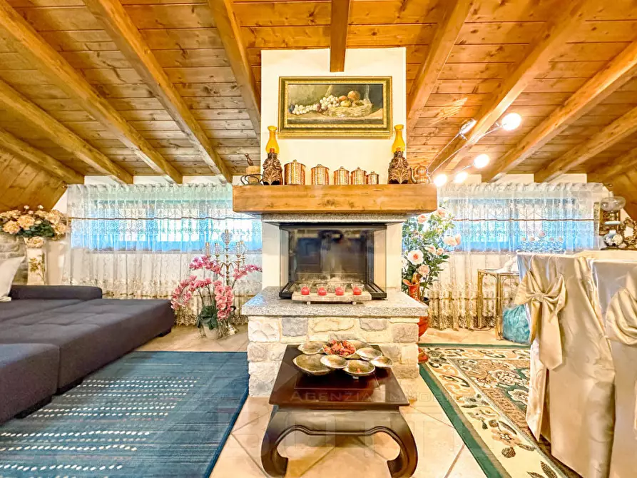 Immagine 25 di Villa in vendita  in Via Barro 93 a Invorio