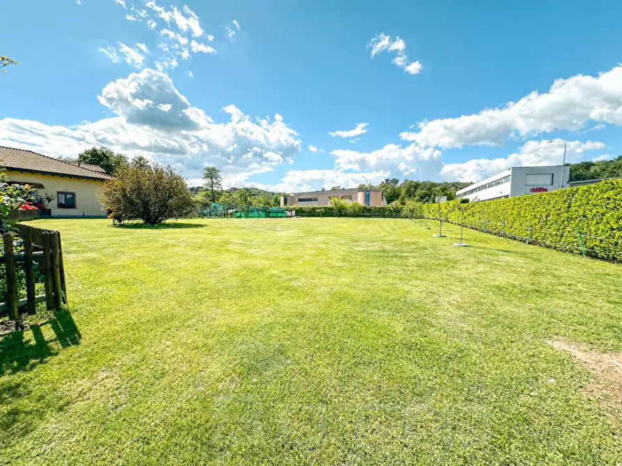 Immagine 50 di Villa in vendita  in Via Barro 93 a Invorio