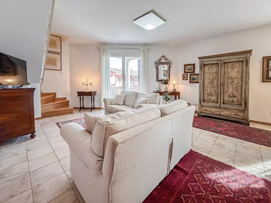 Immagine 6 di Appartamento in vendita  in Via Cà Morel a Costermano sul Garda