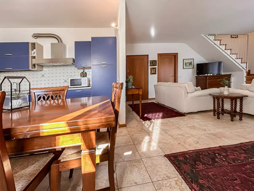 Immagine 10 di Appartamento in vendita  in Via Cà Morel a Costermano sul Garda