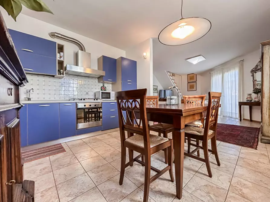 Immagine 12 di Appartamento in vendita  in Via Cà Morel a Costermano sul Garda