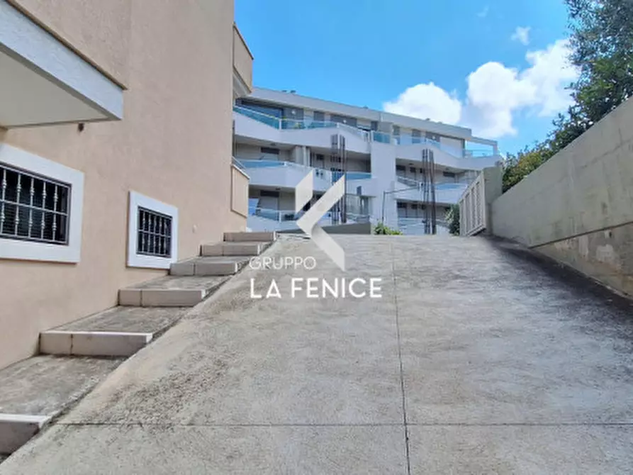 Immagine 44 di Appartamento in vendita  in via Carlo III di Borbone a Locorotondo