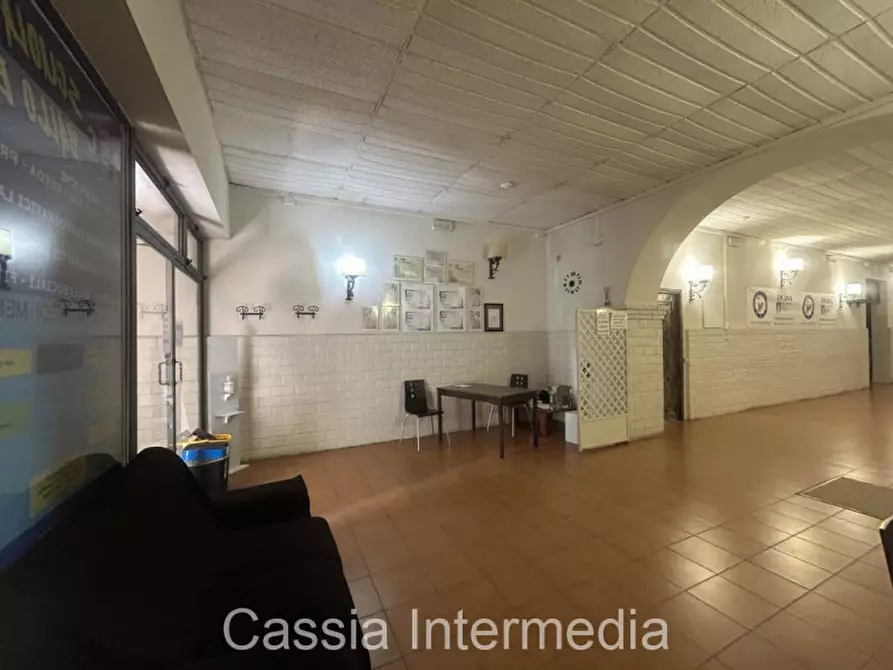 Immagine 4 di Negozio in vendita  in Via Termo Larte 96 a Nepi