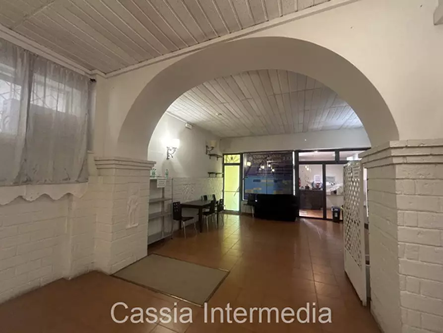 Immagine 5 di Negozio in vendita  in Via Termo Larte 96 a Nepi