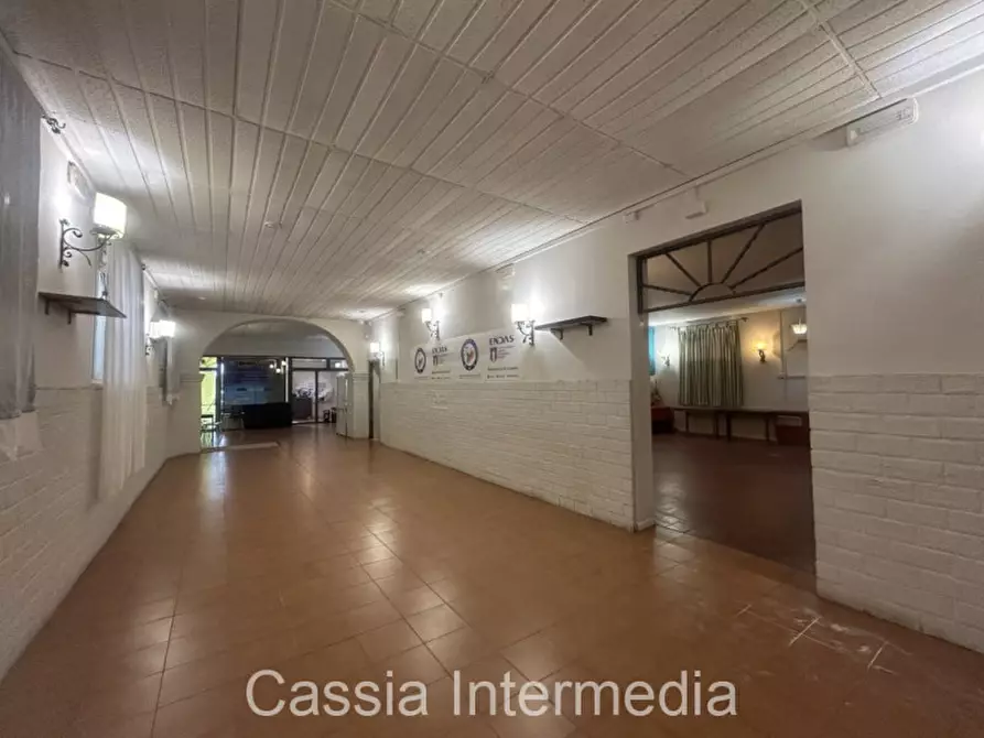 Immagine 9 di Negozio in vendita  in Via Termo Larte 96 a Nepi