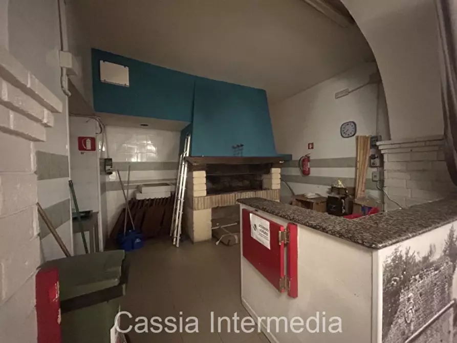 Immagine 14 di Negozio in vendita  in Via Termo Larte 96 a Nepi