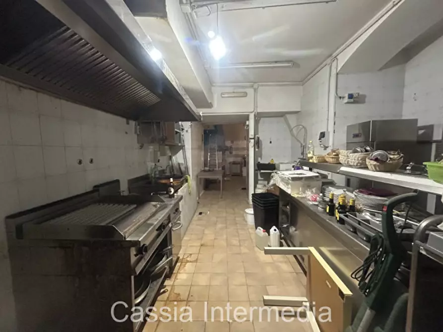 Immagine 16 di Negozio in vendita  in Via Termo Larte 96 a Nepi