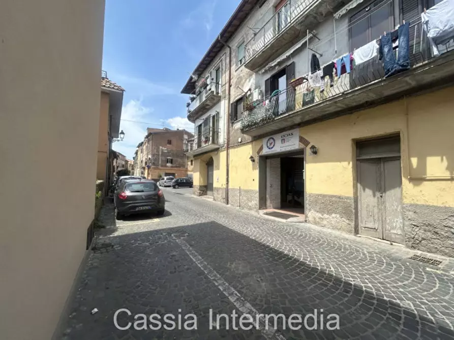 Immagine 19 di Negozio in vendita  in Via Termo Larte 96 a Nepi