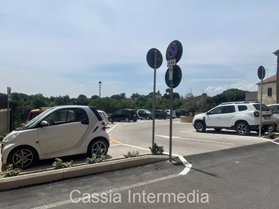 Immagine 22 di Negozio in vendita  in Via Termo Larte 96 a Nepi