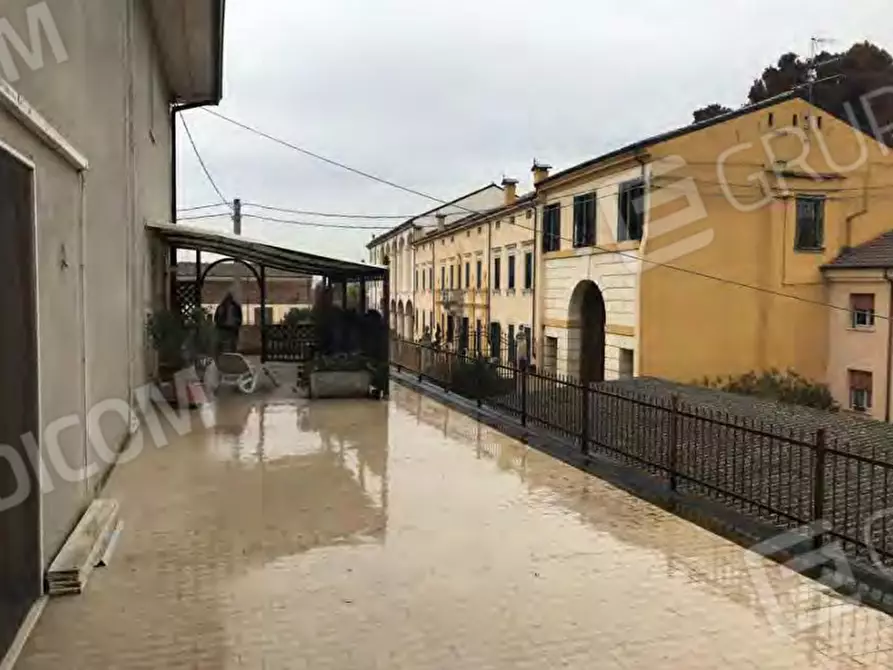 Immagine 6 di Palazzo in vendita  in Via Calcinaro 751 a Salizzole
