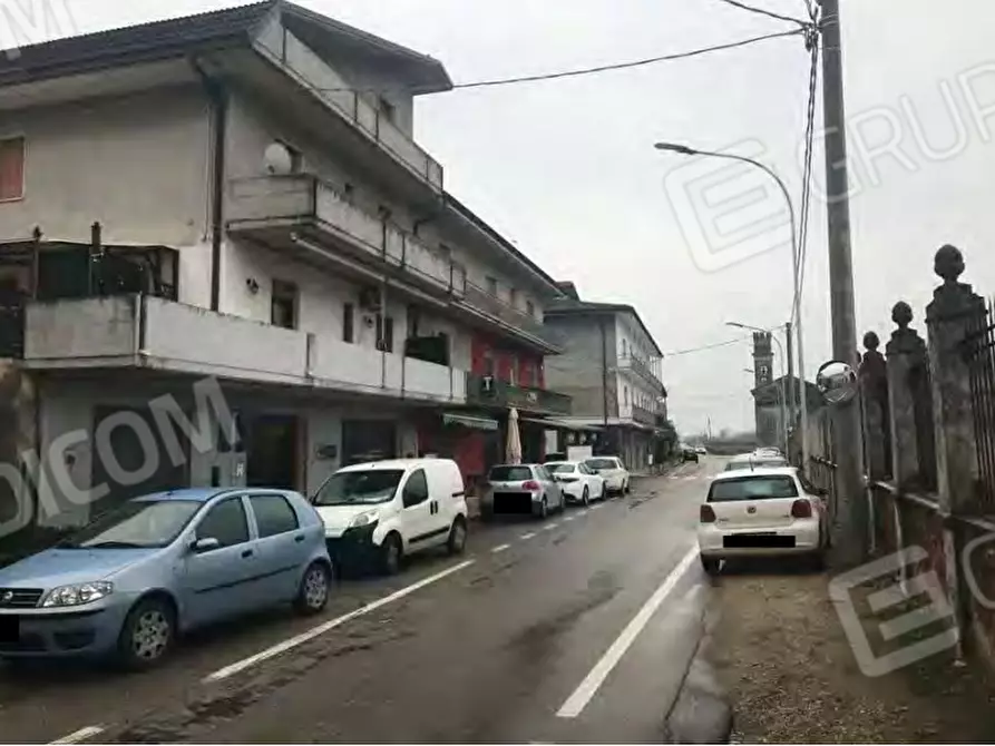Immagine 12 di Palazzo in vendita  in Via Calcinaro 751 a Salizzole