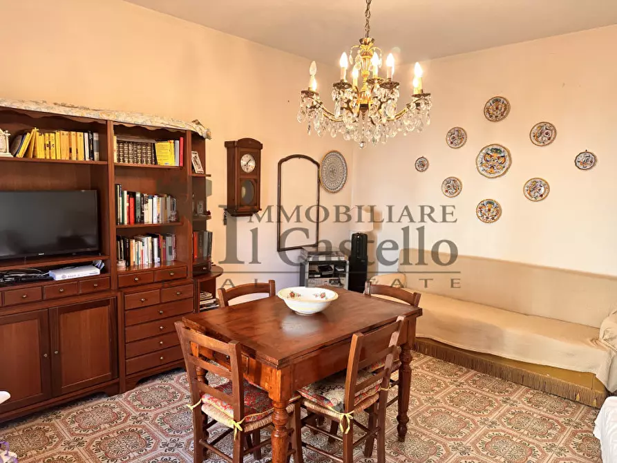 Immagine 4 di Appartamento in vendita  in Via Renato Fressoia a Castiglione Del Lago