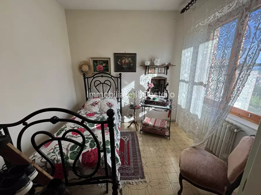 Immagine 8 di Appartamento in vendita  in Via Renato Fressoia a Castiglione Del Lago