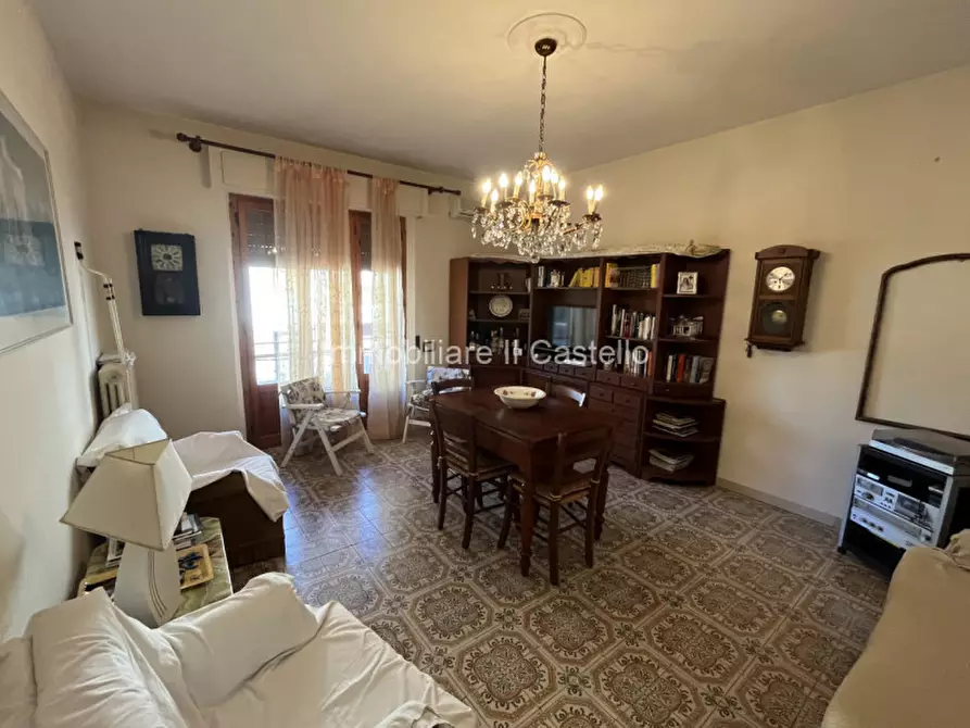 Immagine 15 di Appartamento in vendita  in Via Renato Fressoia a Castiglione Del Lago