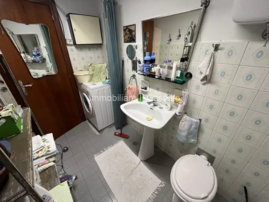 Immagine 21 di Appartamento in vendita  in Via Renato Fressoia a Castiglione Del Lago