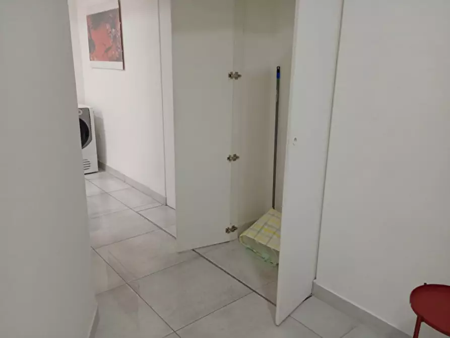 Immagine 7 di Appartamento in affitto  in Corso Umberto I 307 a Napoli