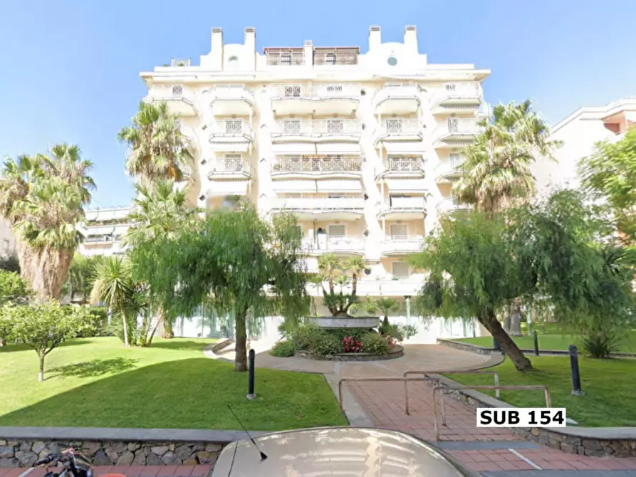 Immagine 1 di Posto auto in vendita  in Via Paolo Boselli, N. snc a Taggia