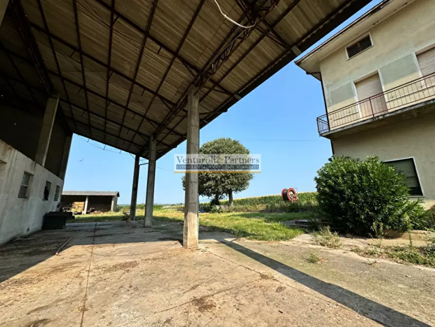 Immagine 6 di Rustico / casale in vendita  in via lavagnone a Lonato del Garda