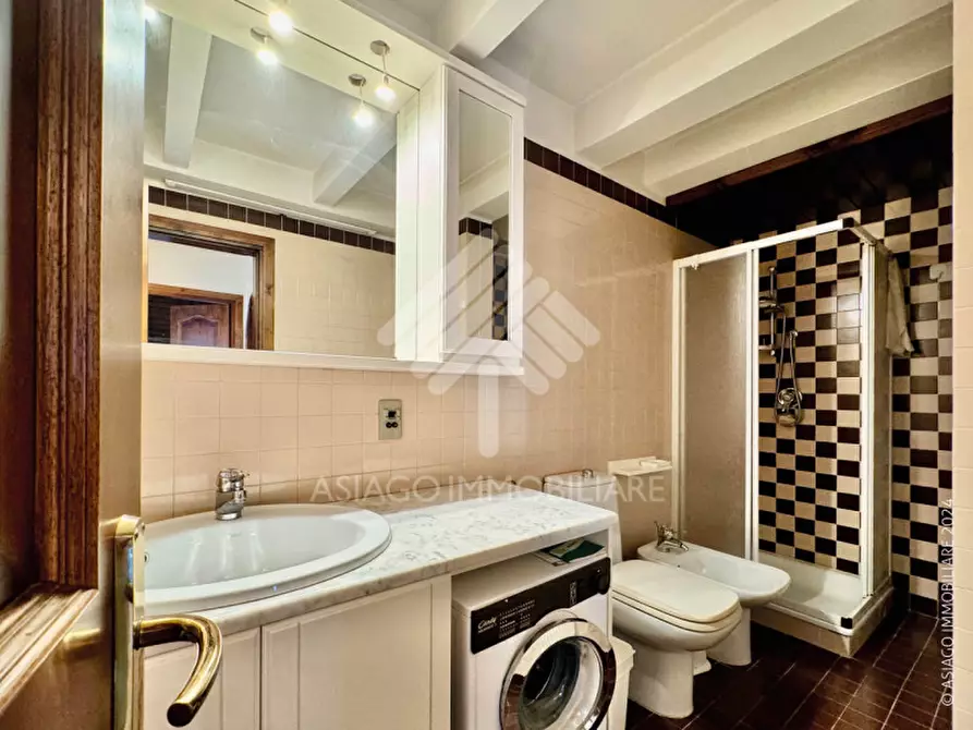 Immagine 15 di Appartamento in affitto  in Via Ceresara a Asiago