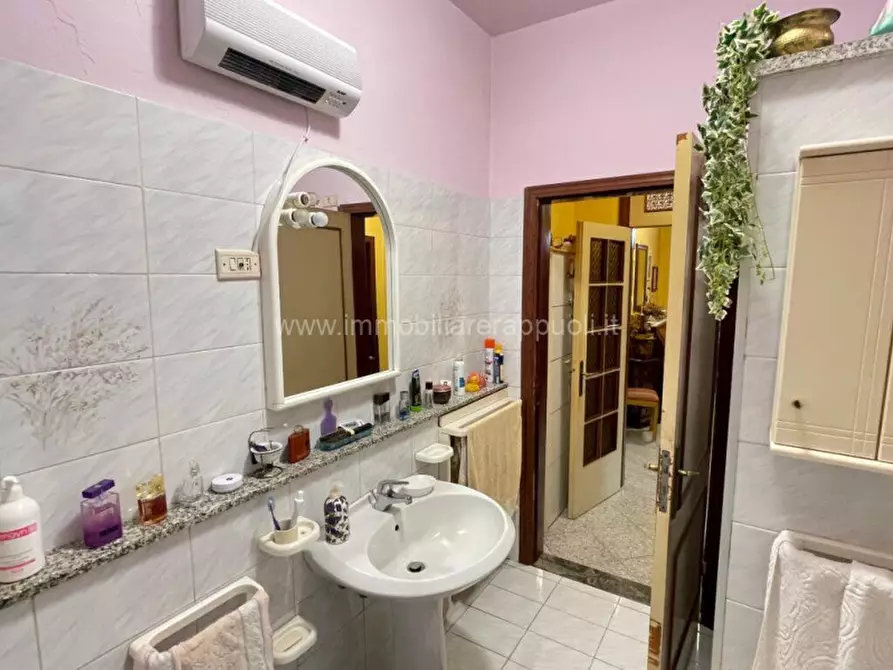 Immagine 11 di Casa indipendente in vendita  a Sinalunga