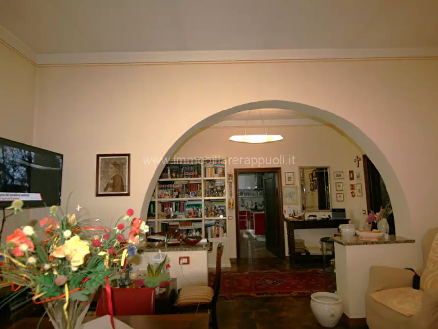 Immagine 4 di Appartamento in vendita  a Sinalunga