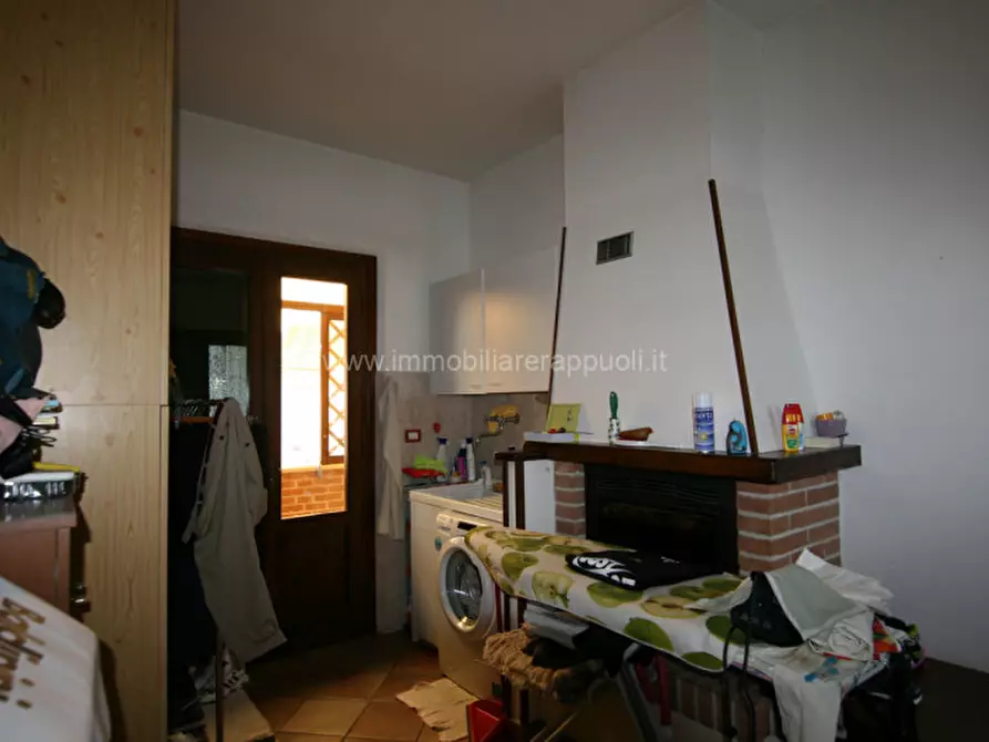 Immagine 8 di Appartamento in vendita  a Sinalunga