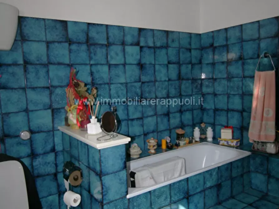 Immagine 10 di Appartamento in vendita  a Sinalunga