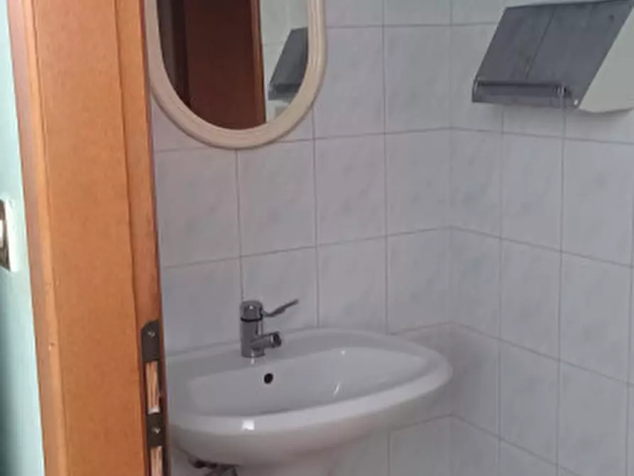 Immagine 9 di Palazzo in vendita  a Trecenta