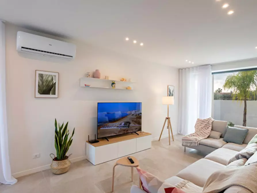 Immagine 9 di Villa in vendita  a Pozzallo