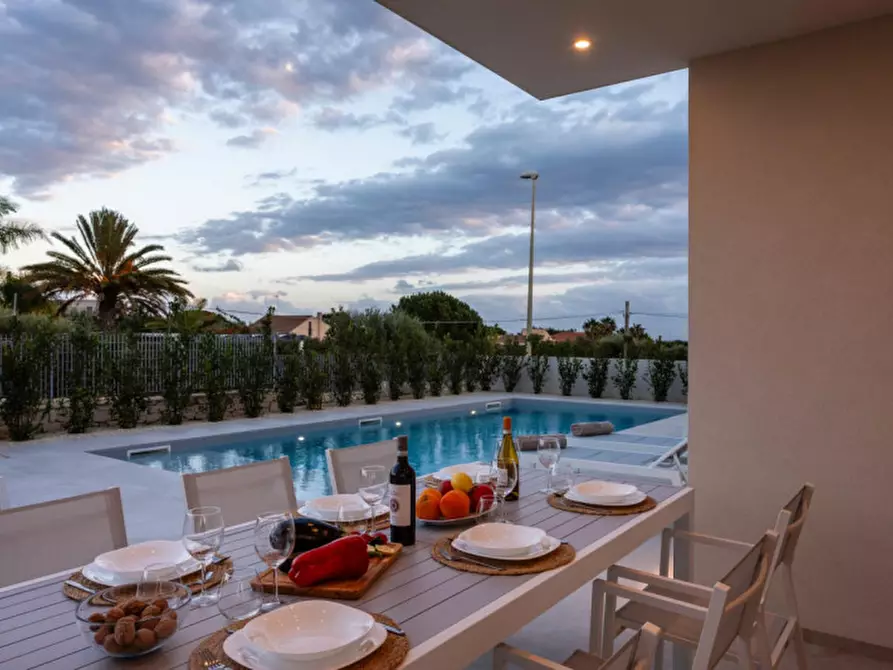 Immagine 15 di Villa in vendita  a Pozzallo