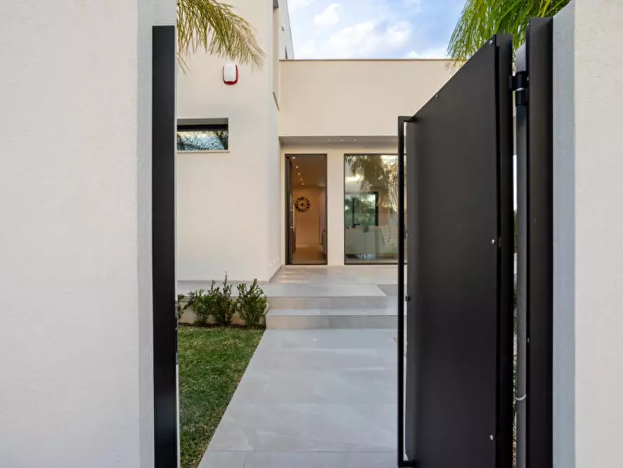 Immagine 16 di Villa in vendita  a Pozzallo