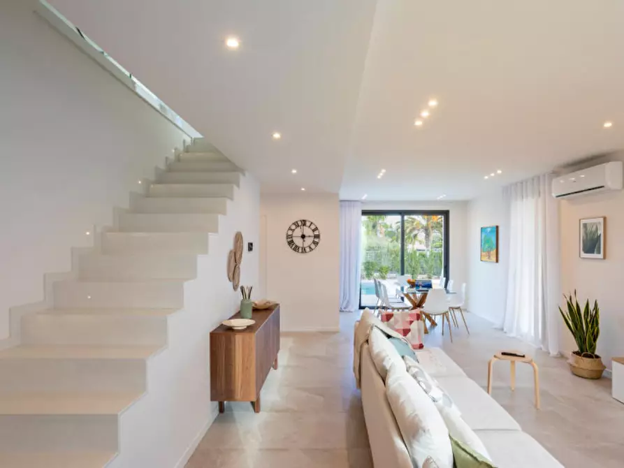 Immagine 17 di Villa in vendita  a Pozzallo