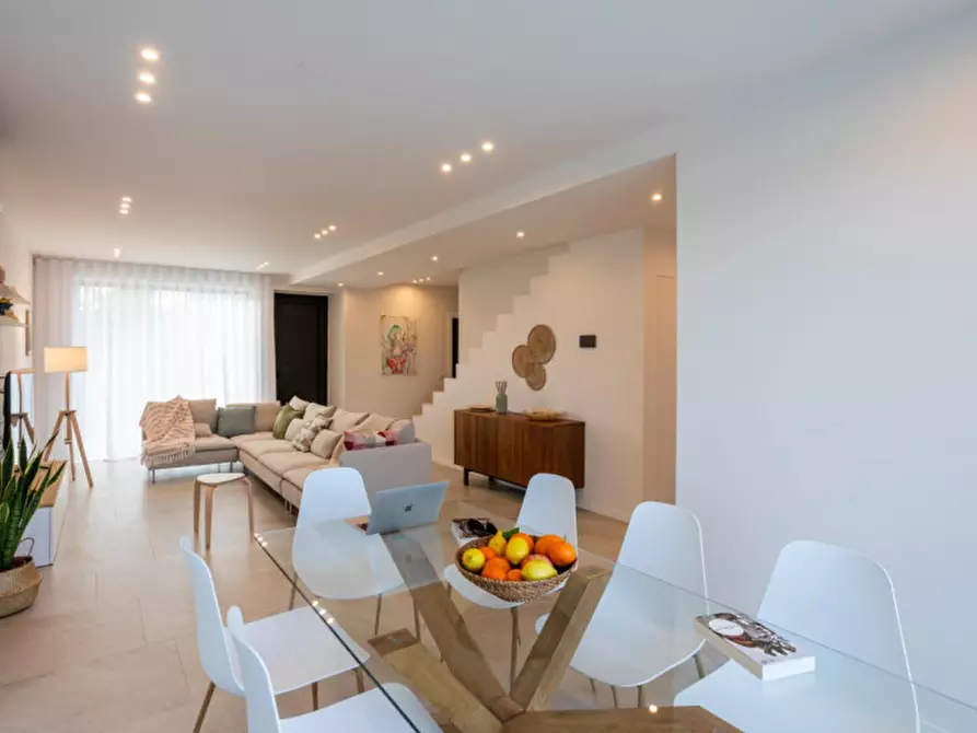 Immagine 19 di Villa in vendita  a Pozzallo