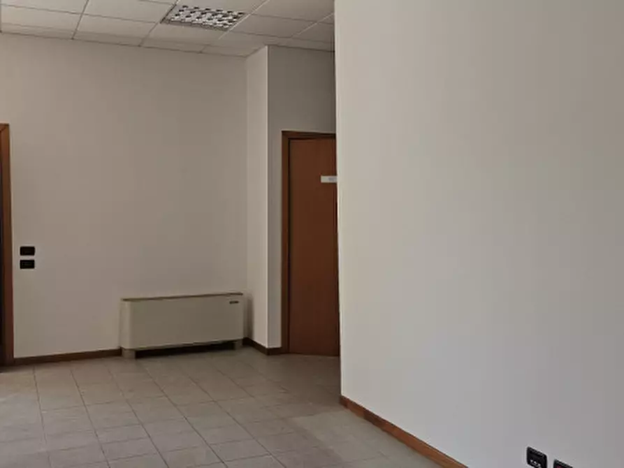 Immagine 3 di Ufficio in vendita  in Via Cavour a Este