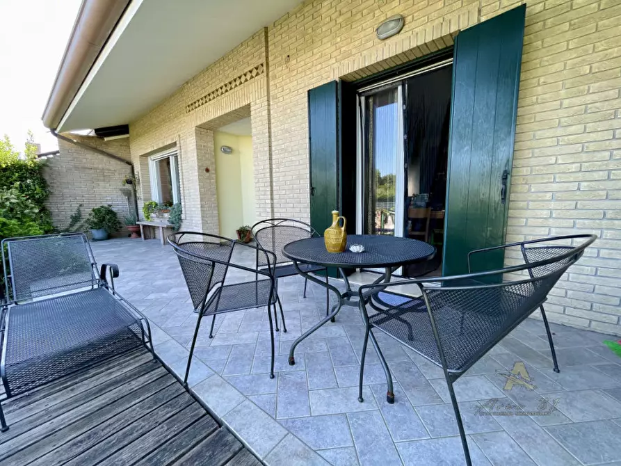 Immagine 4 di Villetta a schiera in vendita  in via mentana a Lignano Sabbiadoro