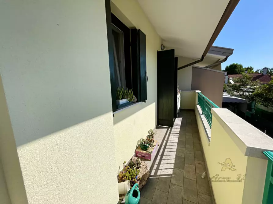 Immagine 20 di Villetta a schiera in vendita  in via mentana a Lignano Sabbiadoro