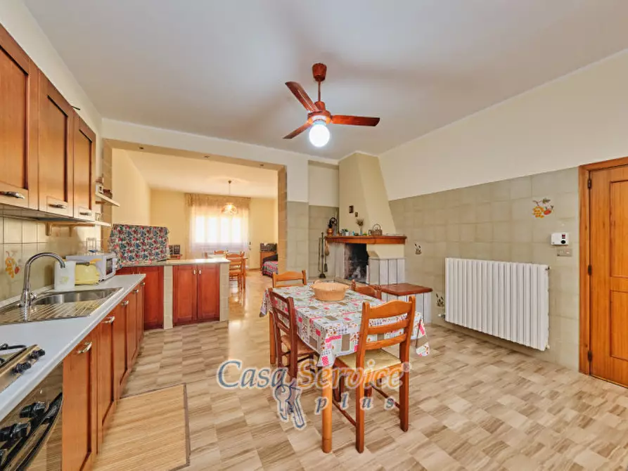 Immagine 3 di Appartamento in vendita  in Via Trento, Supersano, LE, Italia a Supersano