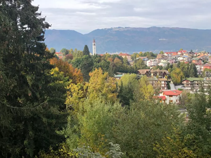 Immagine 1 di Terreno in vendita  a Roana