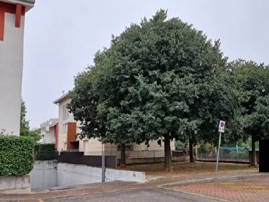 Immagine 1 di Appartamento in vendita  in Via Caduti del Lavoro, 5 a Montebelluna