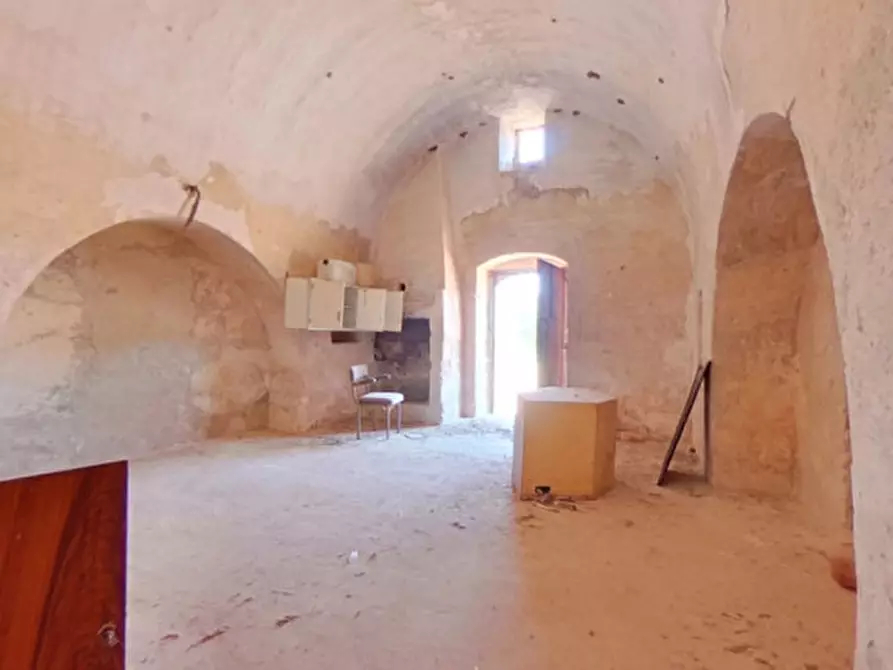 Immagine 37 di Rustico / casale in vendita  in NATU a Fasano