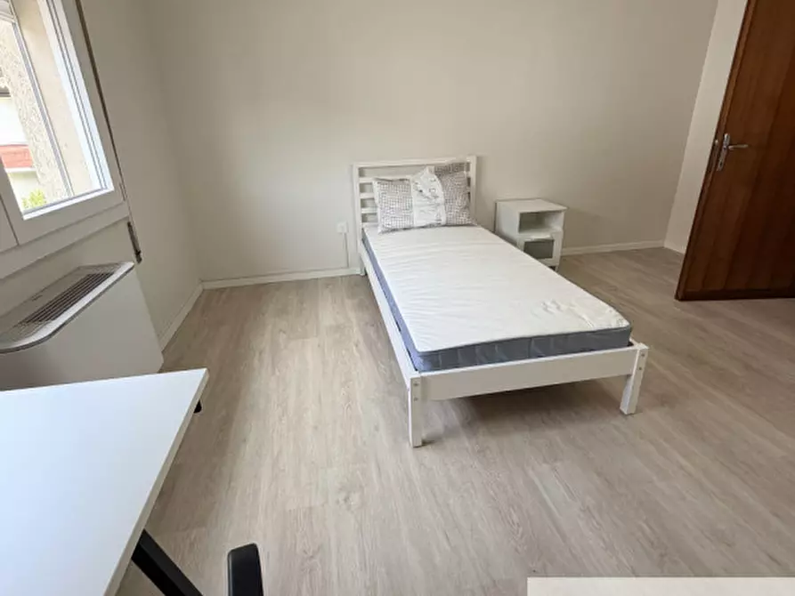 Immagine 2 di Appartamento in affitto  a Padova