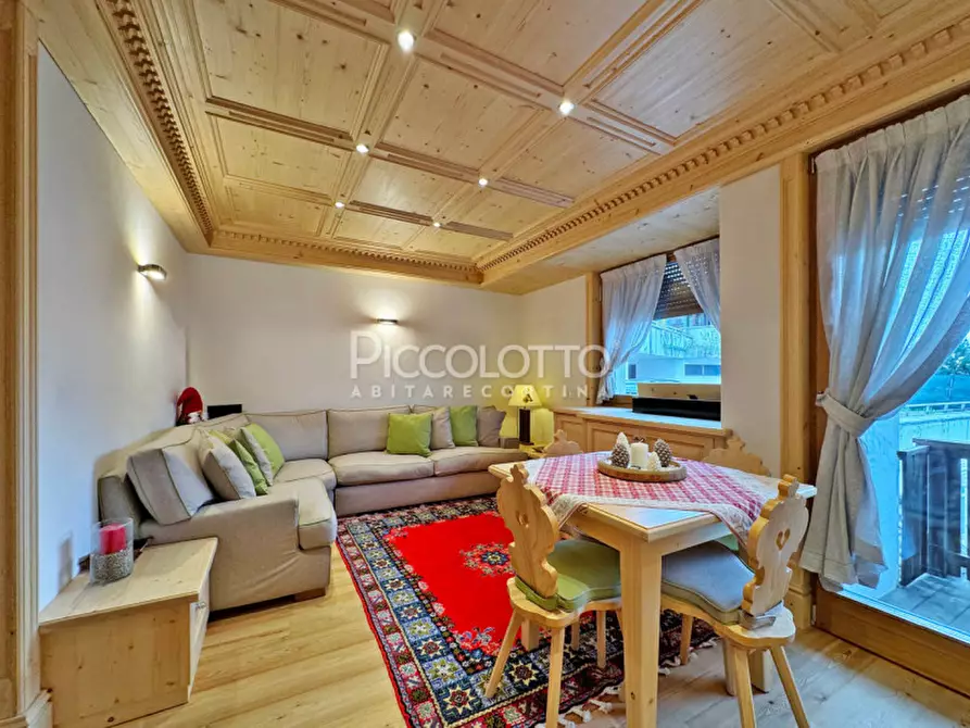 Immagine 2 di Appartamento in vendita  in Corso Italia a Cortina D'ampezzo
