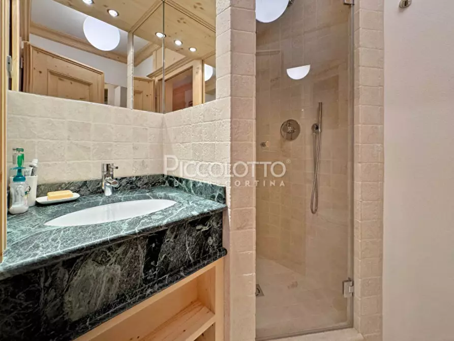 Immagine 14 di Appartamento in vendita  in Corso Italia a Cortina D'ampezzo