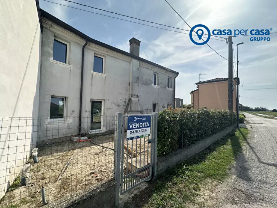 Immagine 2 di Villetta a schiera in vendita  in Via Verdi 121 C a Villadose