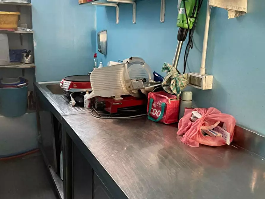 Immagine 18 di Attività commerciale in vendita  in via broli a Rezzato