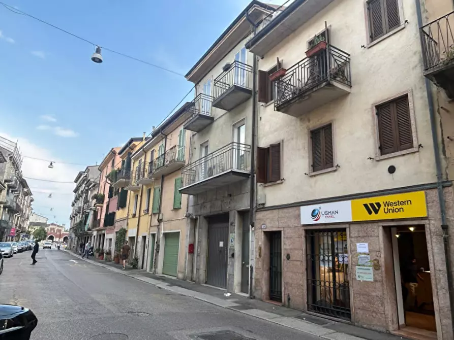Immagine 17 di Negozio in affitto  in Via San Nazaro, 40 a Verona
