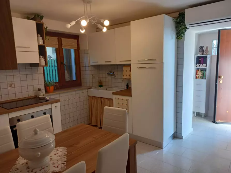 Immagine 2 di Appartamento in vendita  in via lessini a Cerro Veronese